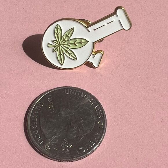 Weed Leaf in Jar Enamel Pin - Picture 2 of 4